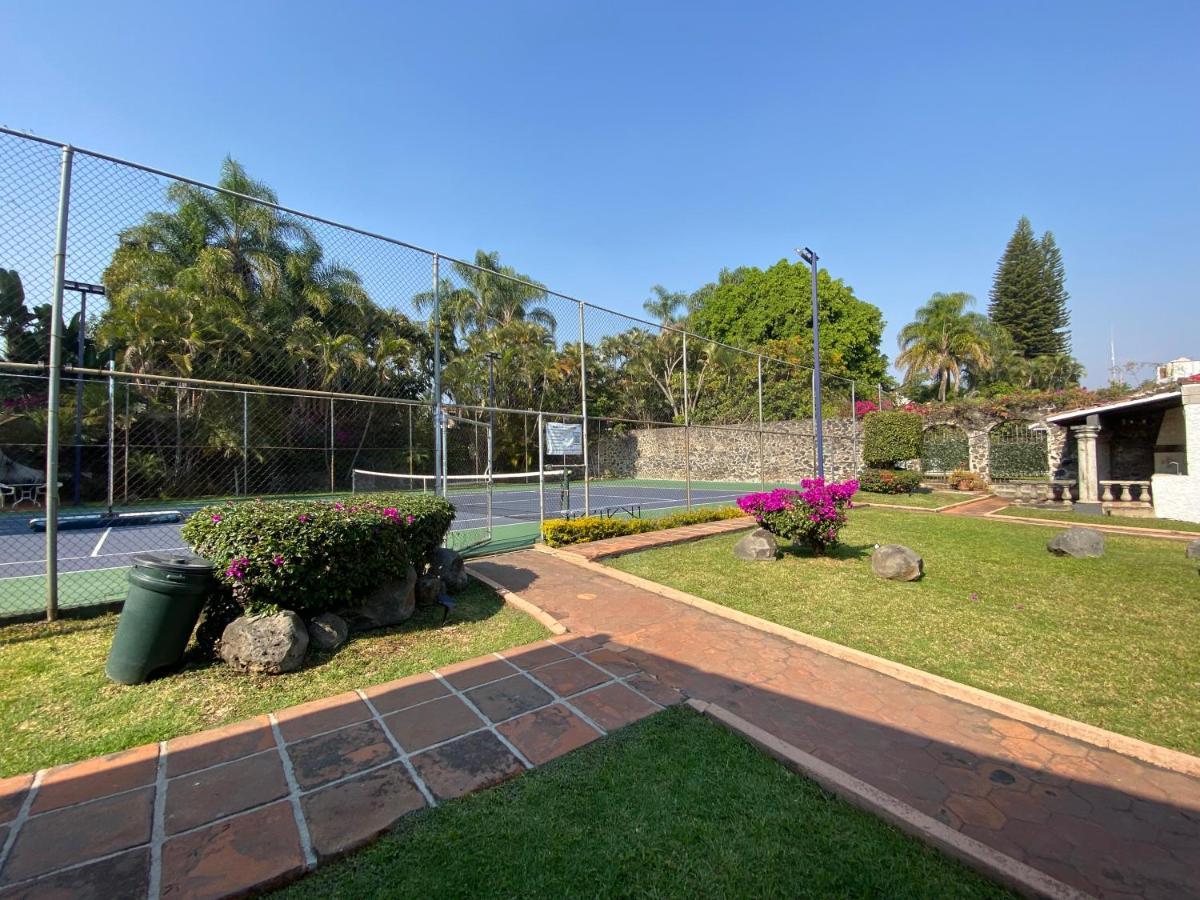 Bed & Tennis - Vista Hermosa Cuernavaca Luaran gambar