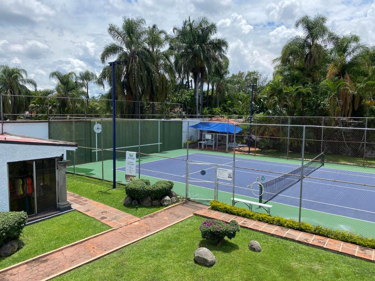 Bed & Tennis - Vista Hermosa Cuernavaca Luaran gambar