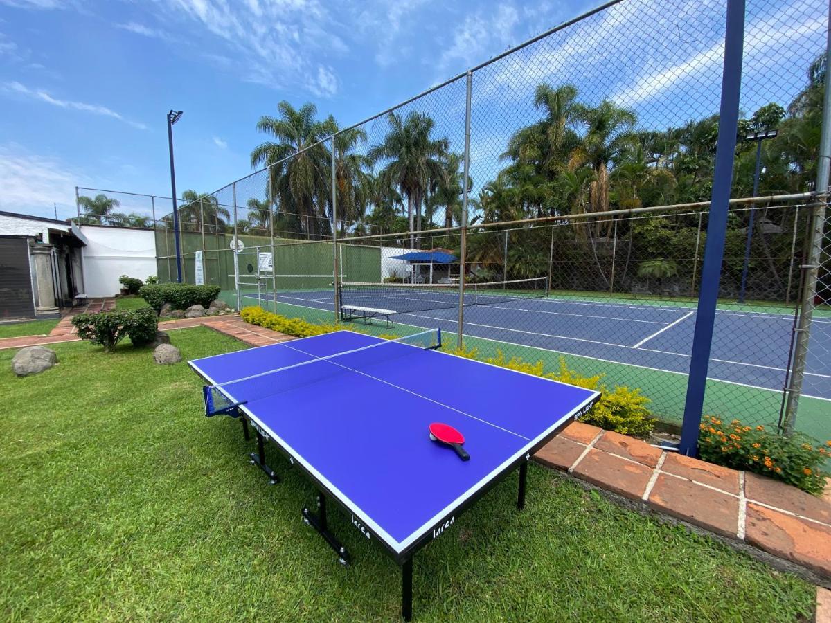 Bed & Tennis - Vista Hermosa Cuernavaca Luaran gambar